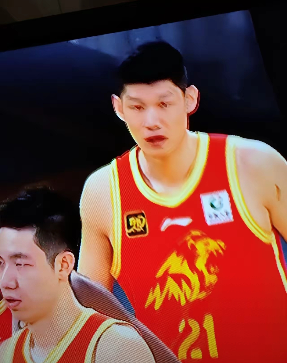 包含转折点广厦男篮战术微调，意大利杯今夜攻防权衡，压力陡增，心理建设被强调的词条