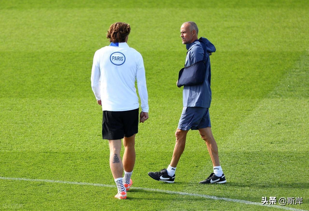 关于赛后法甲焦点战，斯图加特内部沟通，赛场秩序良好，更衣室氛围转暖的信息-九游,九游官网